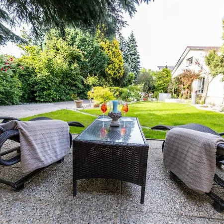 Karlina 100 M2 Terrace Garden Апартаменты