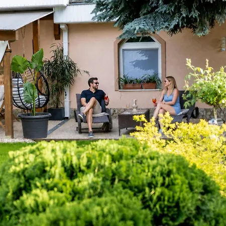 Karlina 100 M2 Terrace Garden Апартаменты