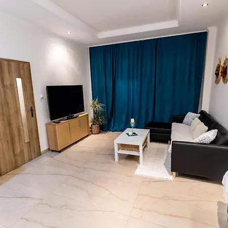 Karlina 100 M2 Terrace Garden Апартаменты